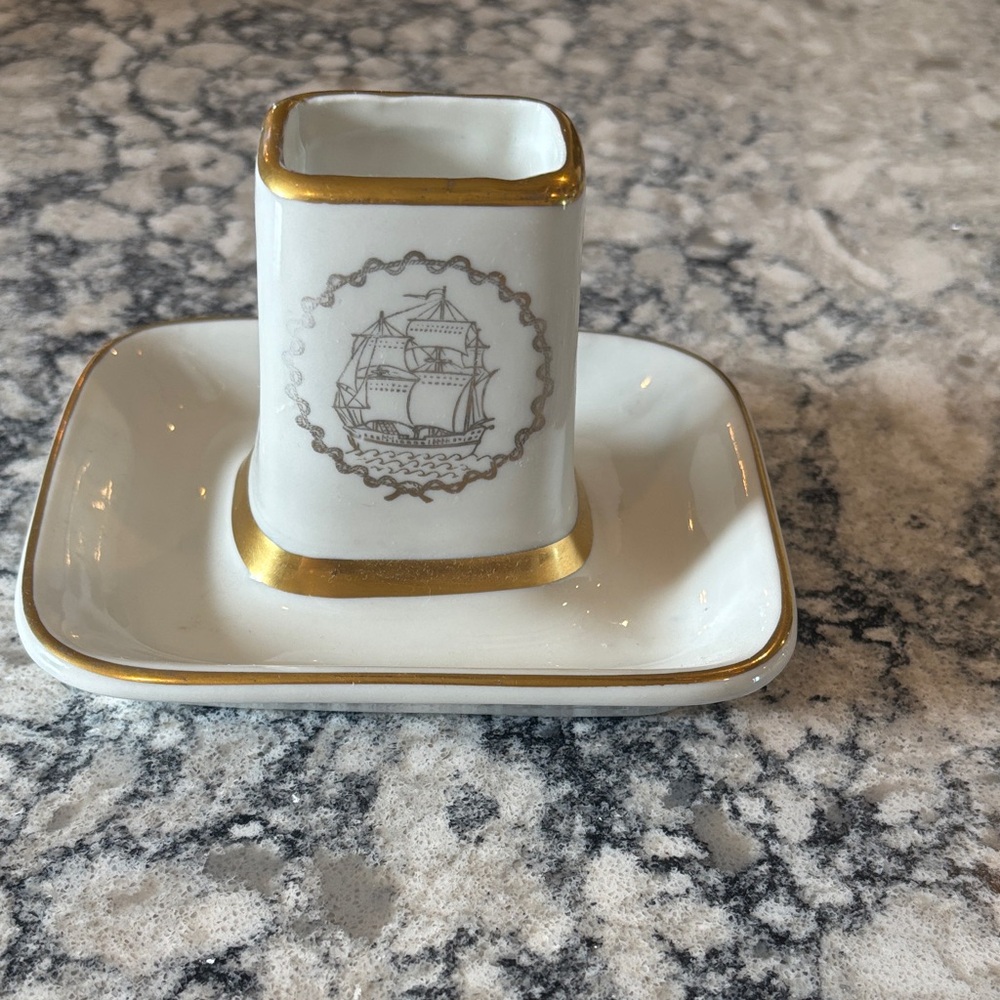 Vintage Antique HALL CHINA CO. Ohio Ship Cigarette Smoking Match Holder Ashtray